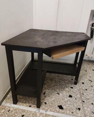 Scrivania angolare in legno