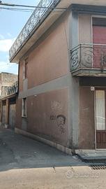 Casa singola con garage e terrazza