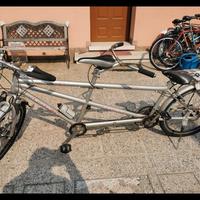 Bicicletta tandem