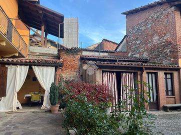 CASA SEMINDIPENDENTE A DORZANO