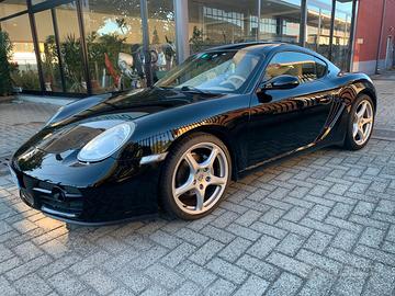 Porsche Cayman 2.7