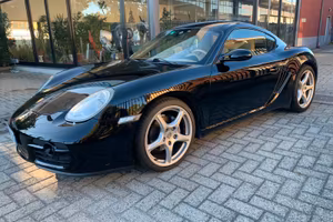 Porsche Cayman 2.7