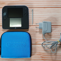 Nintendo 2DS e accessori