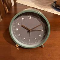 PNEBO sveglia analogica da tavolo grigia verde or