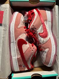 Nike SB Dunk Low StrangeLove Skateboards n.38.5