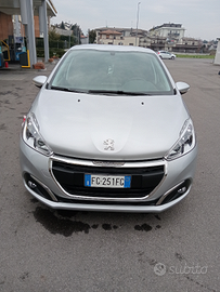 Peugeot 208 puretech