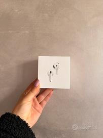 Airpods 4 con cancellazione del rumore