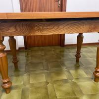 Tavolo in legno anni 80