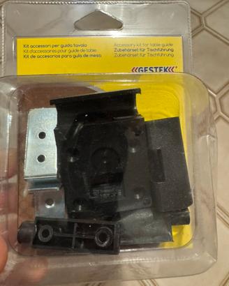 Accessorio per tavolo camper