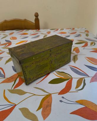 Scatola in Latta polveri antigottose