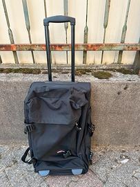 Valigia eastpak taglia M