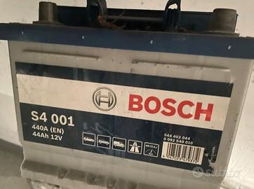 batteria auto Bosch usata