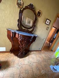 Console d’epoca con specchiera