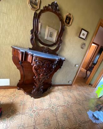 Console d’epoca con specchiera