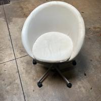 Poltrona con rotelle