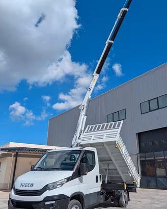IVECO DAILY 35C15 GRU E RIBALTABILE TRILATERALE
