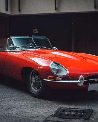 Jaguar E-Type OTS Spyder 1° serie | ASI Targa Oro