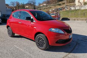 Lancia Ypsilon 0.9 TwinAir 85 CV 5 porte Metano Ec