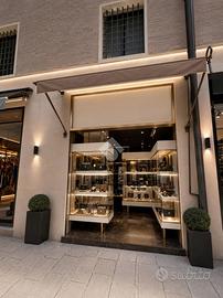 NEGOZIO A BOLOGNA