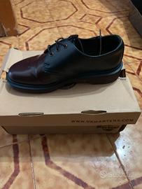 Dr Martens modello Oxford