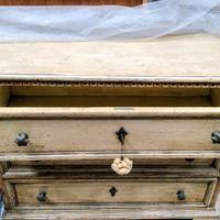 Cassettiera in stile francese provenzale