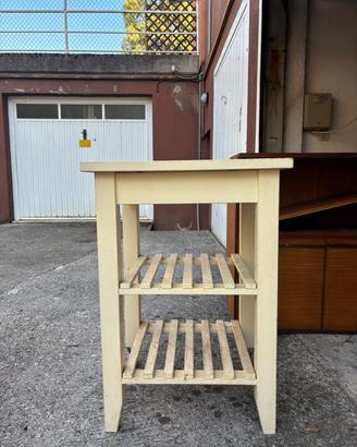 tavolo/mobile con rotelle 