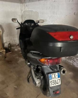 Yamaha TMAX 500 2010 - Bauletto  parabrezza