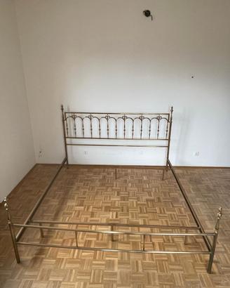 Set camera vintage: Letto + 2 Comodini in ottone