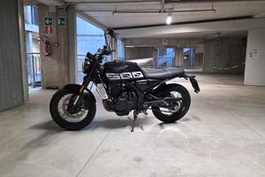 Brixton 500 X - 2022 5000km