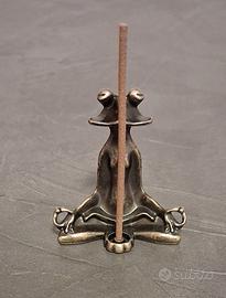 Bruciatore porta incenso rana in meditazione 
