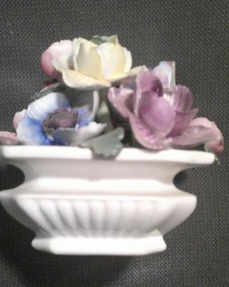 Finto mini vaso di fiori in ceramica