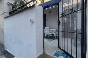 Rif. 536 180.000,00 villaggio coppola, a pochi pa