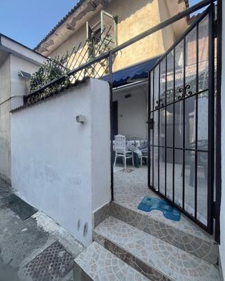 Rif. 536 180.000,00 villaggio coppola, a pochi pa