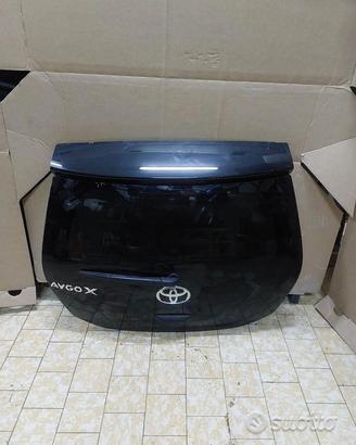 Portellone toyota aygo x