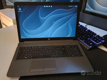 HP 255 G7 15.6" A4-9125 R3, 2.3GHz, 8GB RAM) USATO