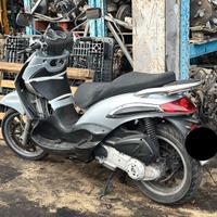 Ricambi Piaggio Beverly 250 anno 2005
