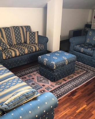 Set divani