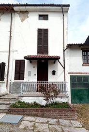 Casa tra i vigneti dell'Oltrepò Pavese