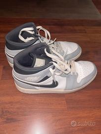 Nike Air Jordan 1