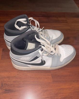 Nike Air Jordan 1