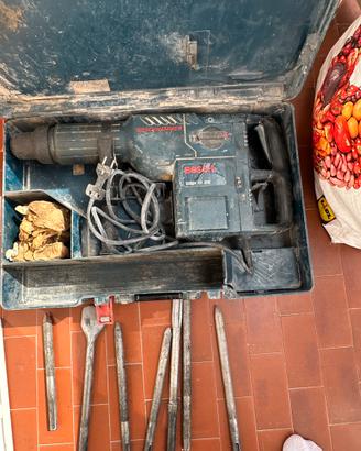 Demolitore Bosch GSH 11 E.