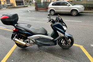 Yamaha X max 250
