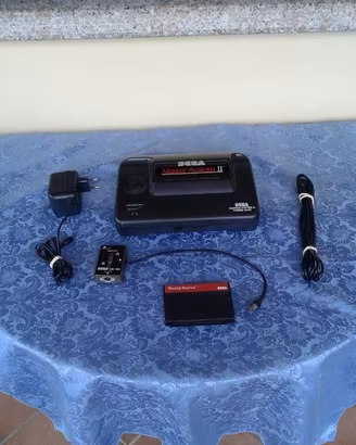 SEGA MASTER SYSTEM II + WORLD SOCCER