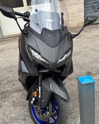 Tmax 560