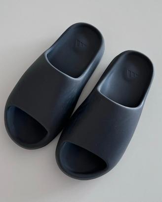 Yeezy Slide Onix