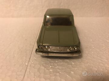 Politoys n72 Lancia Fulvia Berlina
