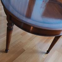 Tavolo in ciliegio stile classico allungabile