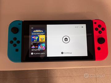 Nintendo Switch (Modello 1) - come nuova + 4 gioch