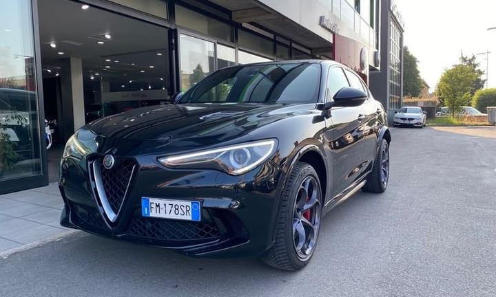 Alfa Romeo Stelvio 2.9 Bi-Turbo V6 510 CV AT8...
