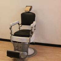 2 Poltrone da barbiere gemelle, primi Novecento